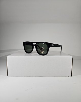 Occhiali Ray Ban Phil Nero/Verde