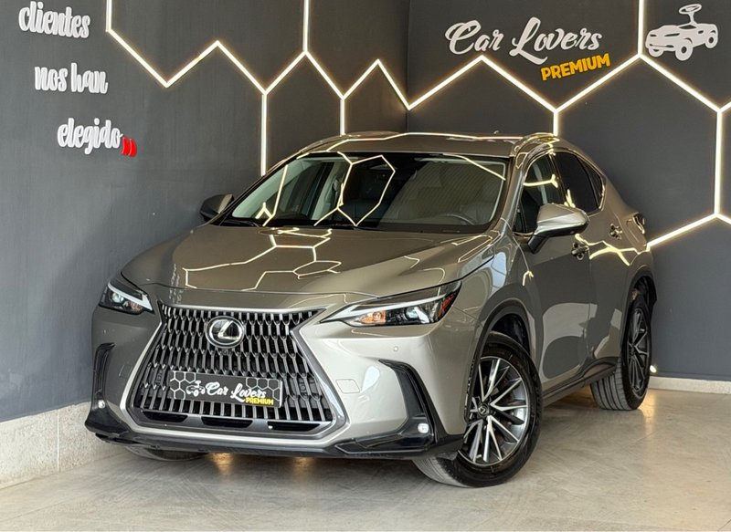 Lexus NX 2023