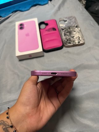 iPhone 16