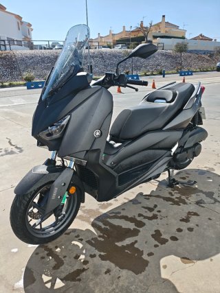Yamaha xmax 125 (2023)