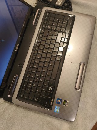Portatile Toshiba Satellite L775-14K 17" i5 6GB