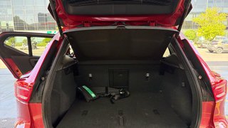 VOLVO XC40 2.0 B3 CORE AUTO 5P