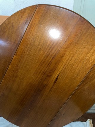 Mesa madera maciza, redonda y extensible.