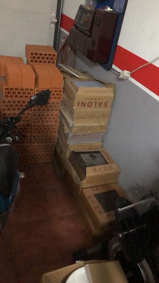 Baldosas y azulejos varios