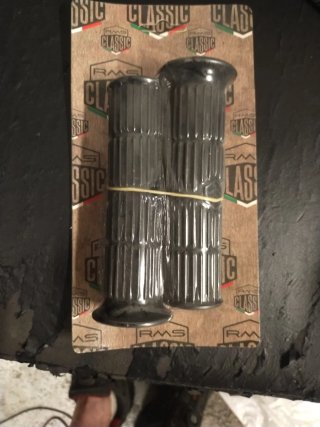 Puños Vespa RMS Clásicos Negros