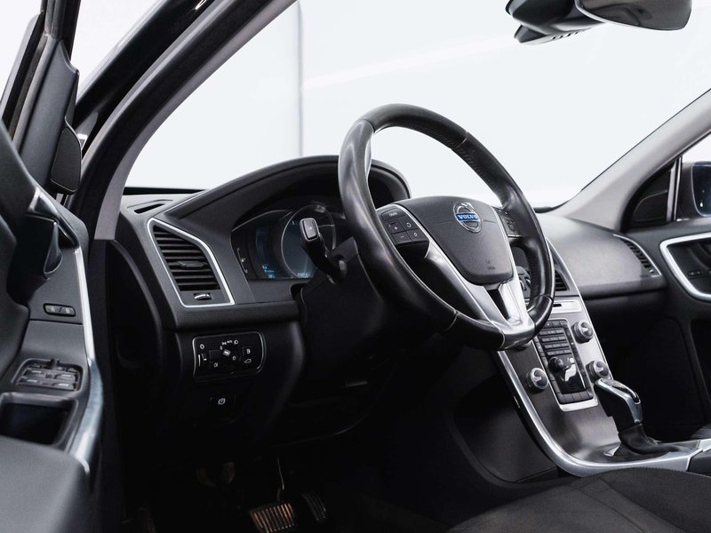 Volvo XC60 2015, foto 10