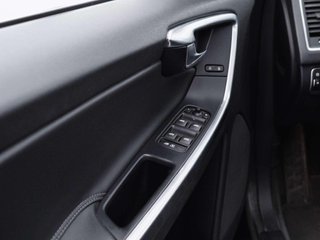 Volvo XC-60 XC 60 D3 DPF 2WD Momentum