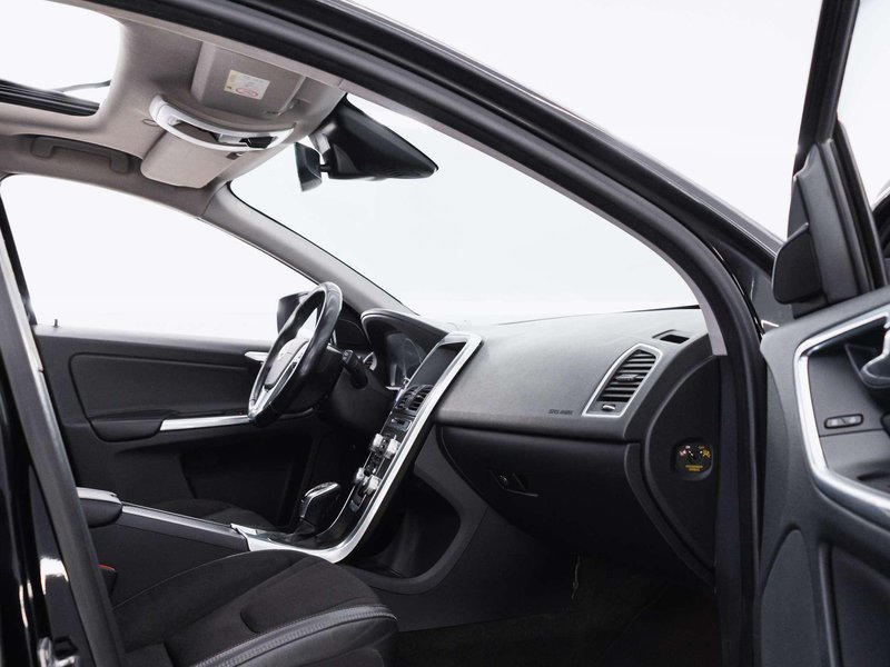 Volvo XC60 2015, foto 20
