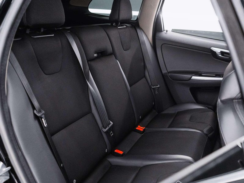 Volvo XC60 2015, foto 21