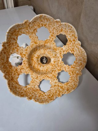 Lámpara de porcelana con frutas