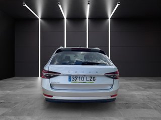 SKODA SuperB SuperB Combi 2.0 TDI 110kW (150CV) DSG Style
