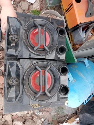 Pareja de altavoces