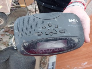 Radio despertador digital SABA FM/AM