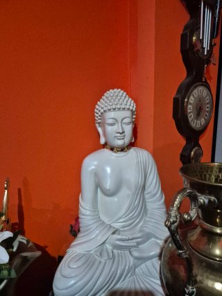 Figura Buda Blanco Sentado