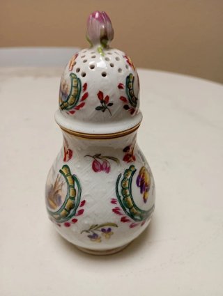Rociador porcelana Sèvres siglo XIX