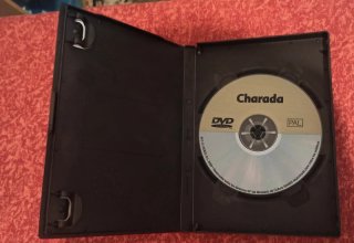 Película DVD Charada, Castellano y Ingles