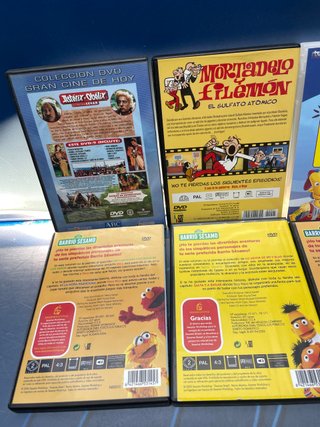 Lote de 8 DVDS peliculas infantiles barrio sesamo y mas