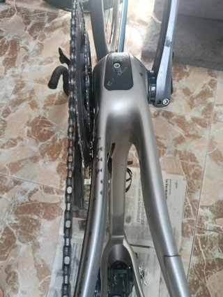 Bicicleta de carretera carbono Fuji