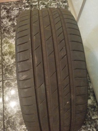 Neumático Kumho Radial Tubeless 225/40 ZR18 92Y