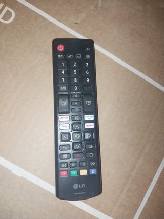 LG Smart TV 32 webOS 32LQ63 - Como nueva