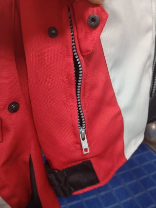 Chaqueta Moto Bela Roja y Gris