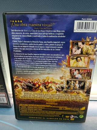 dos DVDs acción oriental, Tigre y Dragón + La maldición de la flor dorada