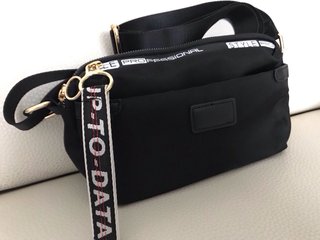 BOLSO NEGRO BANDOLERA TEJIDO GABARDINA