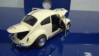 Volkswagen Escarabajo Herbie 1:18