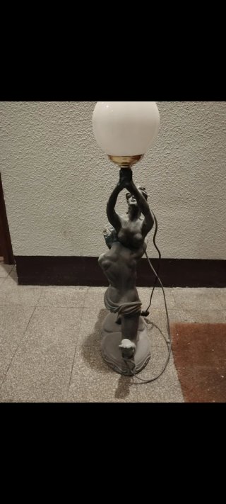 Lámpara de bronce
