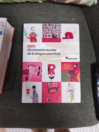 NUEVO DICCIONARIO ESCOLAR DE LA LENGUA ESPAÑOLA...