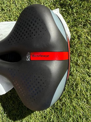 Sillín Bici Gel Flow Negro Rojo