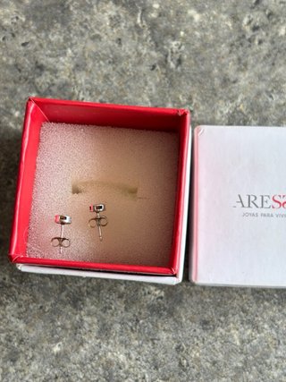 Conjunto oro: Anillo y Pendientes de  Diamantes