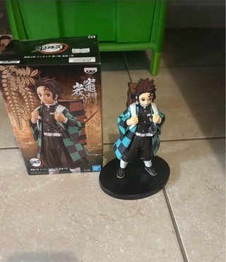 DEMON SLAYER:serie completa gadget+funkpop+figure