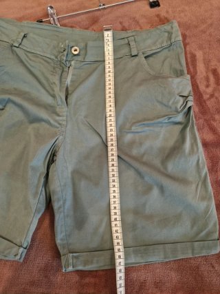 Pantalón corto verde mujer