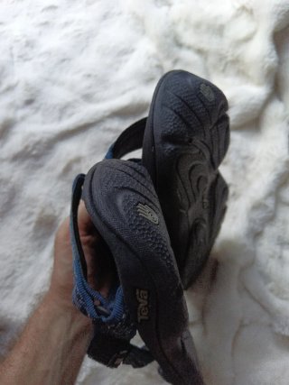 Sandalias Teva Negras y Azules