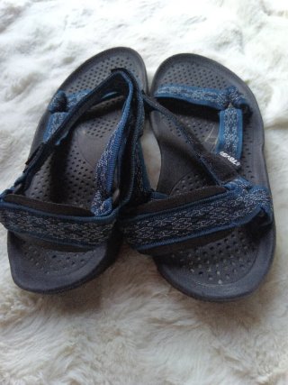 Sandalias Teva Negras y Azules