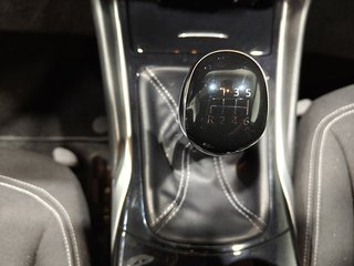 Infiniti Q30 1.6T Premium 90 kW (122 CV)