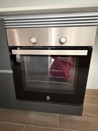 Muebles de cocina nuevos, con electro domésticos
