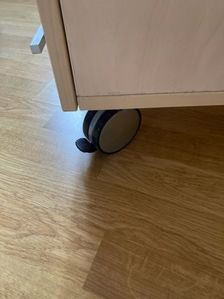 Cajonera baja con ruedas