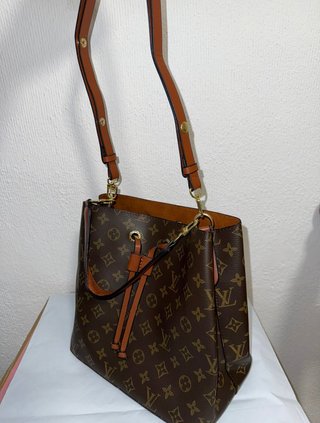 Bolso Louis Vuitton Marrón y Dorado
