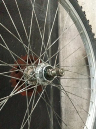 Rueda trasera bici 26 aluminio