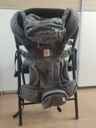 Mochila Ergobaby Omnibreeze Gris