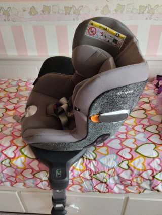 Silla de coche Cybex gris modelo sirona