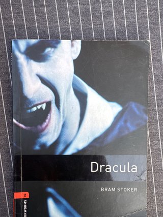 Oxford Bookworms Library: Stage 2: Dracula