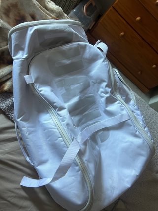 Bolso grande blanco con interior naranja