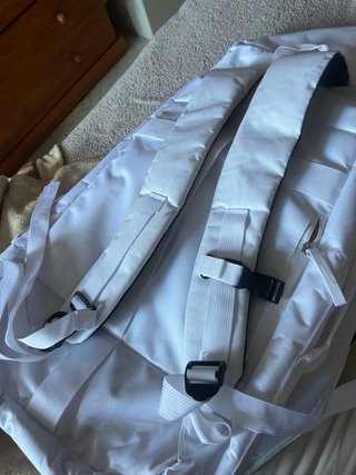 Bolso grande blanco con interior naranja