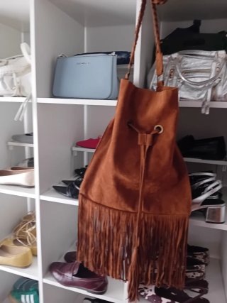 Bolso ante marrón Michael Kors + 2 prendas