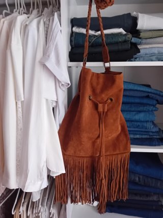 Bolso ante marrón Michael Kors + 2 prendas