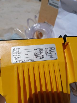 Bomba Dosificadora Athena 220V. 20W. Sin estrenar.