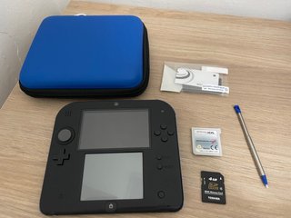 Nintendo 2DS Nera + Mario Kart 7